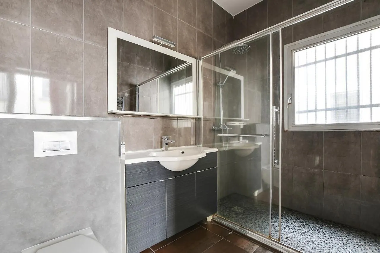 Modern - 2br-6p - Arts Et Metiers