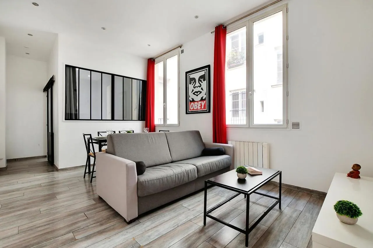 Modern - 2br-6p - Arts Et Metiers Apartment